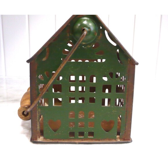 Vtg? Granny Chic Cottage Core Metal House Basket Green Red Wooden Handle Hearts - Picture 2 of 13